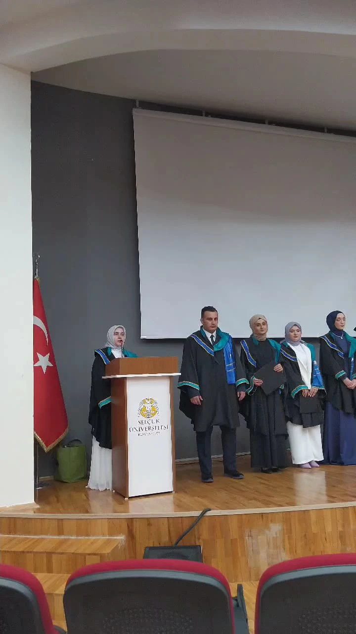 Fars Dili ve Edebiyatı Bölümü Mezuniyet Töreni